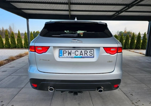Jaguar F-Pace cena 149900 przebieg: 35000, rok produkcji 2017 z Szepietowo małe 562